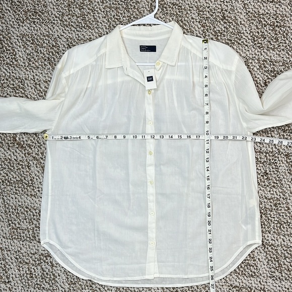 GAP OPTIC WHITE SEMI SHEER BUTTON DOWN BLOUSE PLEATS NWT SIZE XL - Picture 11 of 12